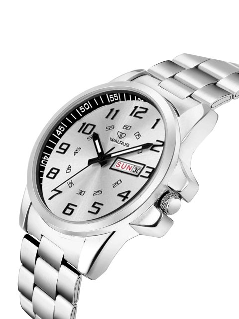 Men Brass Dial & Steel Toned Stainless Steel Bracelet Style Straps Analogue Watch - Image 2